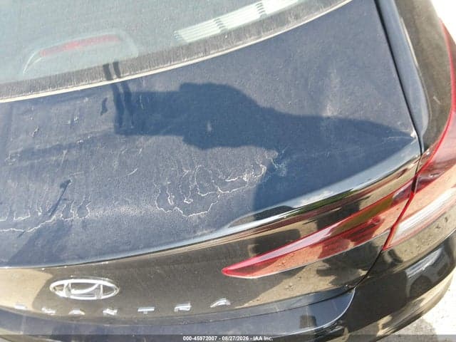 2019 HYUNDAI ELANTRA SEL 17
