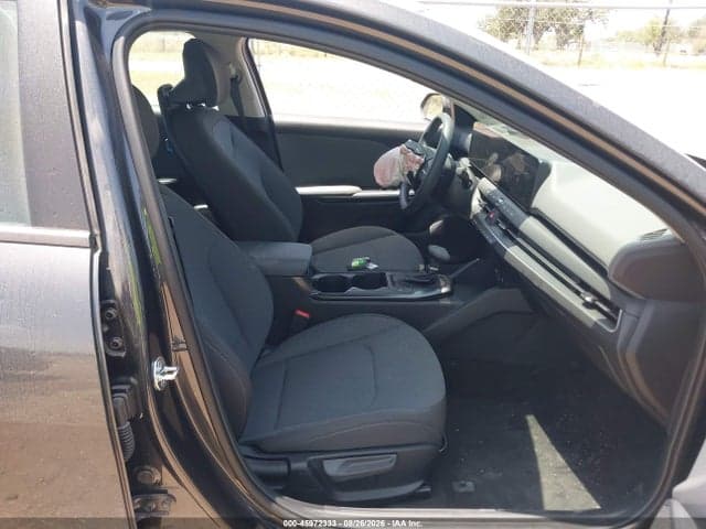 2025 KIA K4 LXS 5