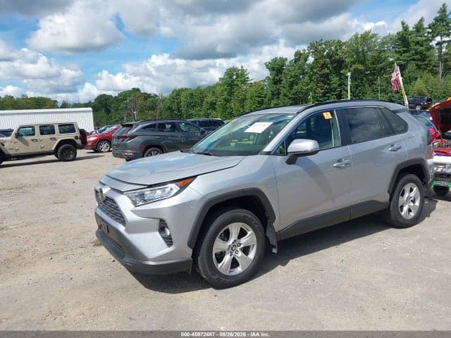 2019 TOYOTA RAV4 XLE 2