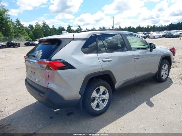2019 TOYOTA RAV4 XLE 4