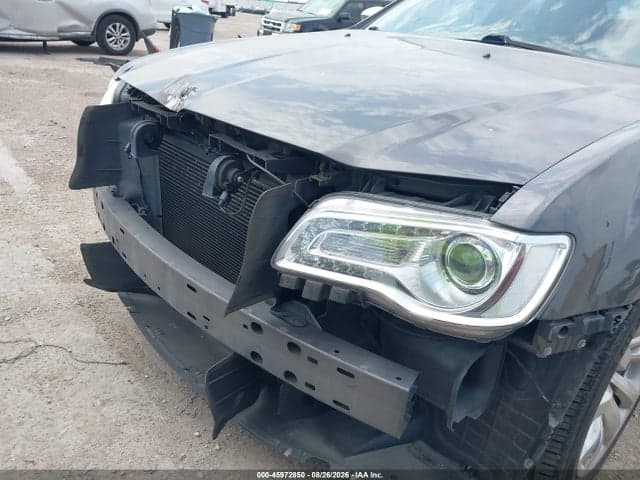 2017 CHRYSLER 300C 19
