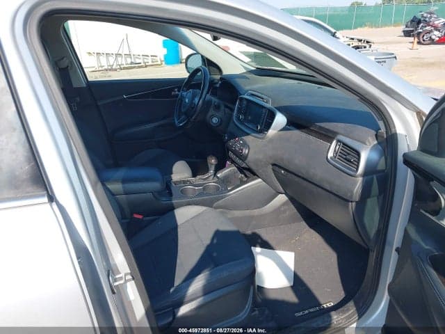 2017 KIA SORENTO 2.4L LX 5