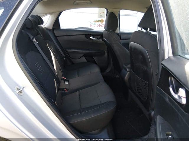 2019 KIA FORTE S 8