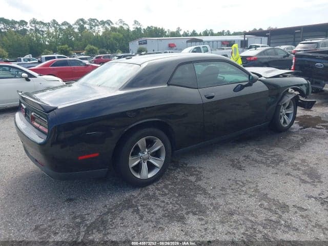 2018 DODGE CHALLENGER SXT 4