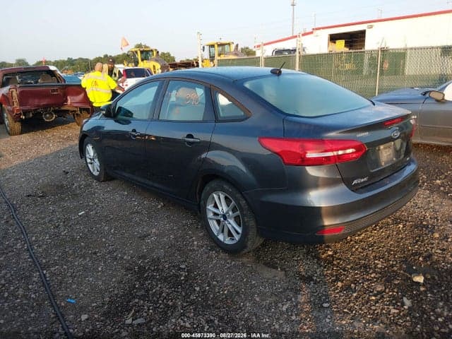 2017 FORD FOCUS SE 3