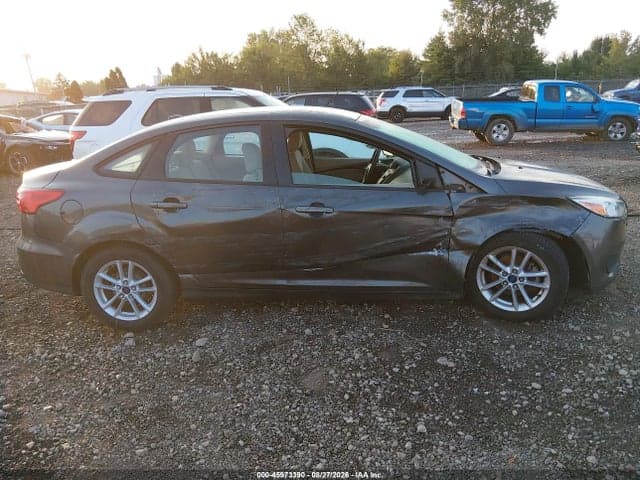 2017 FORD FOCUS SE 6