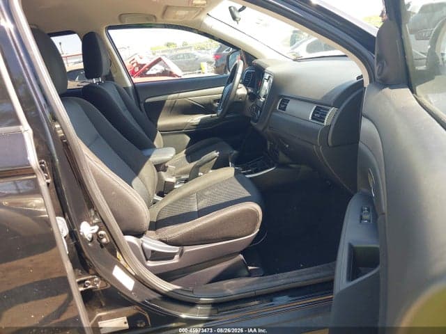2017 MITSUBISHI OUTLANDER ES 5