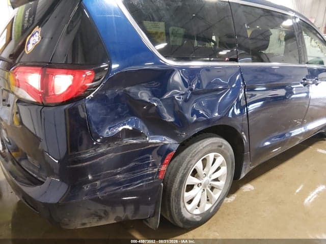 2017 CHRYSLER PACIFICA TOURING 6