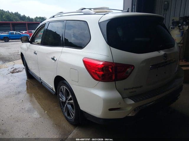 2017 NISSAN PATHFINDER PLATINUM 3