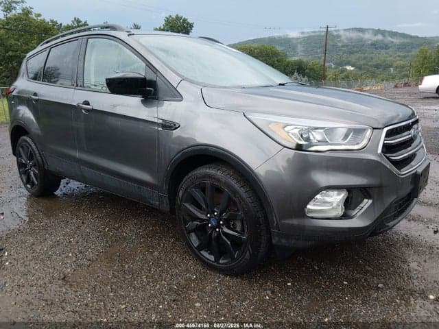 2019 FORD ESCAPE SE 1