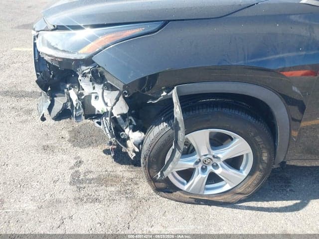 2021 TOYOTA HIGHLANDER L 17