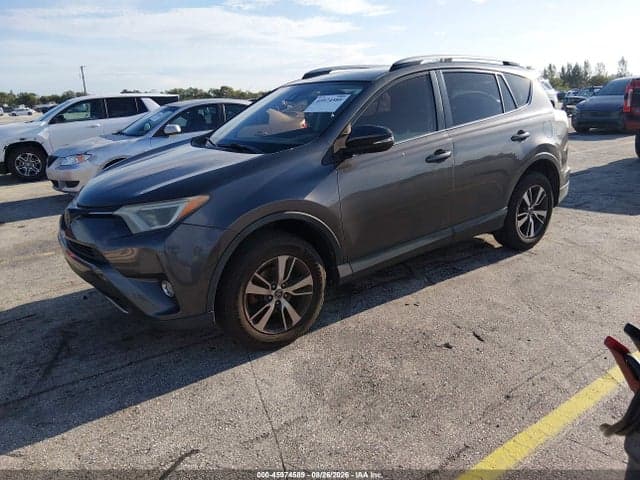 2017 TOYOTA RAV4 XLE 2