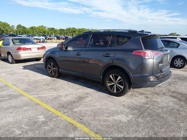 2017 TOYOTA RAV4 XLE 3