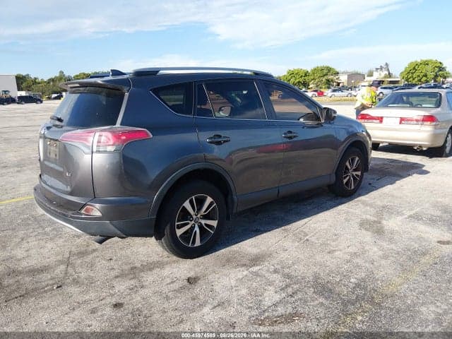 2017 TOYOTA RAV4 XLE 4