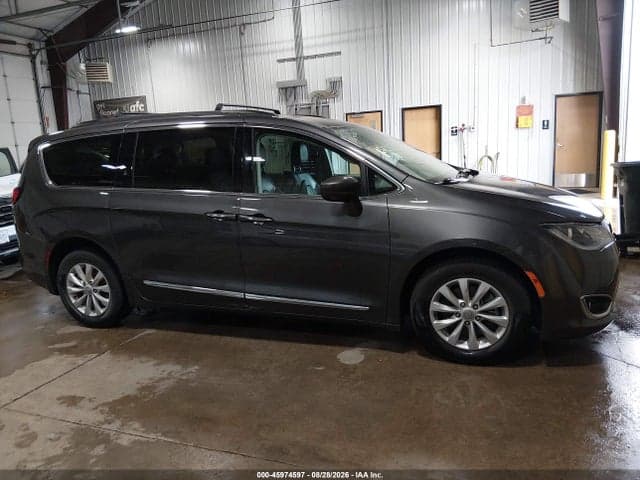 2017 CHRYSLER PACIFICA TOURING-L 13