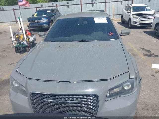 2019 CHRYSLER 300 300S AWD 12
