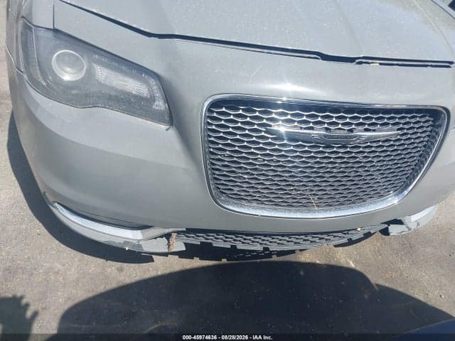 2019 CHRYSLER 300 300S AWD 6
