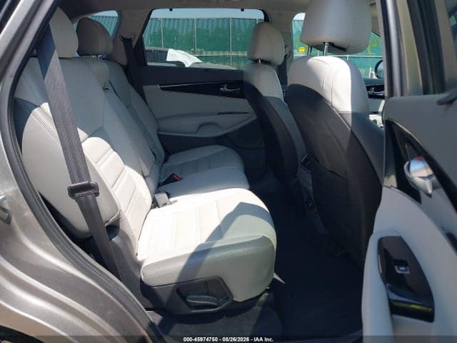 2017 KIA SORENTO 3.3L SX 8