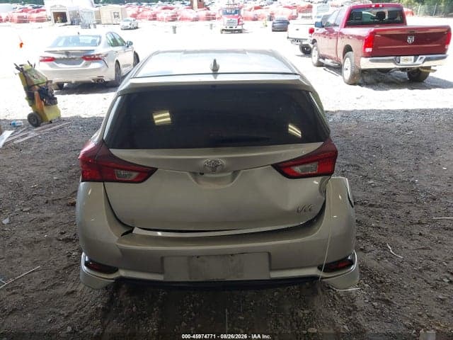 2018 TOYOTA COROLLA IM 16