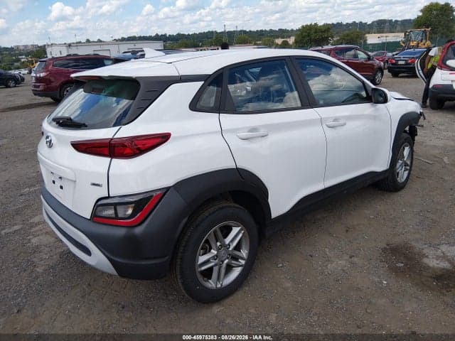 2022 HYUNDAI KONA SE 4