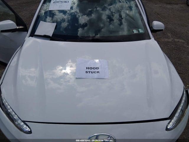 2022 HYUNDAI KONA SE 10