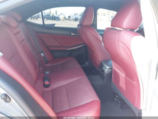 2018 LEXUS IS 300 8