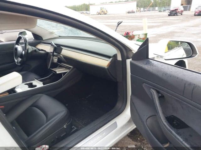 2017 TESLA MODEL 3 LONG RANGE/STANDARD 5
