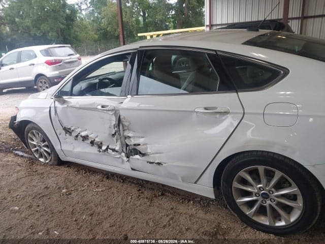 2017 FORD FUSION SE 6