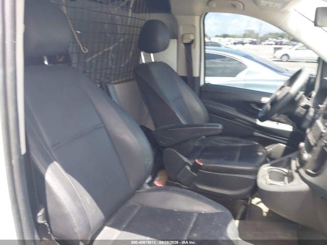 2017 MERCEDES-BENZ METRIS 8