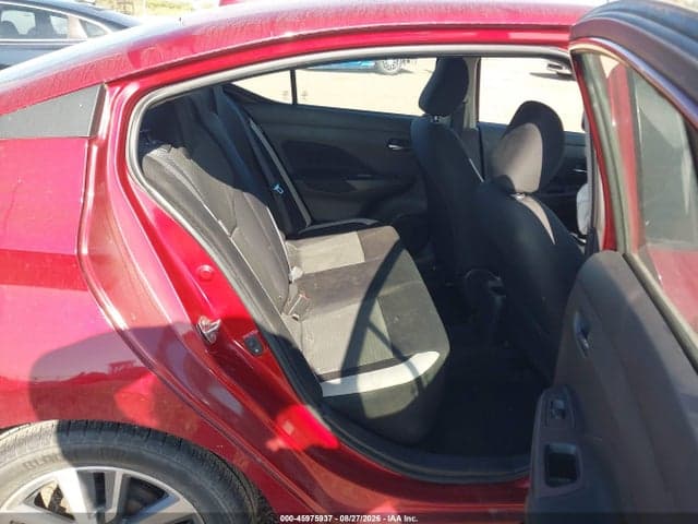 2021 NISSAN VERSA SV XTRONIC CVT 8