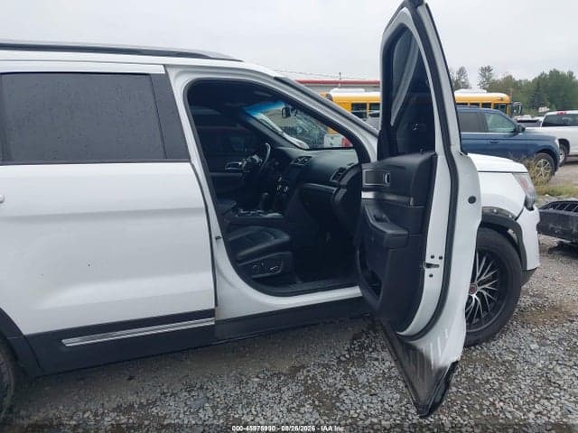 2018 FORD EXPLORER XLT 5