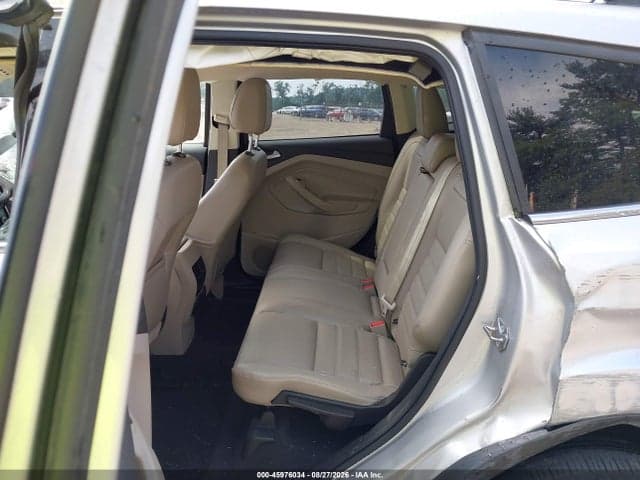 2017 FORD ESCAPE TITANIUM 8