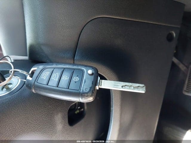 2019 HYUNDAI KONA SE 11