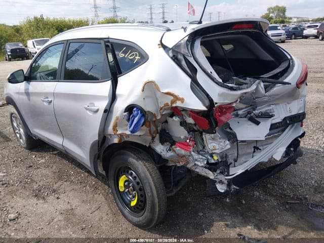 2017 HYUNDAI TUCSON SE 6