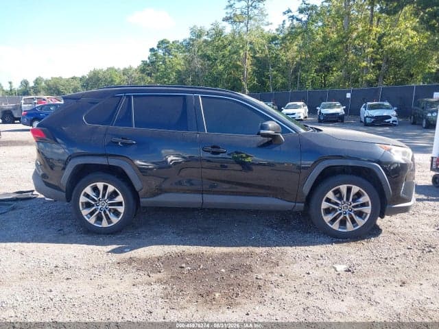 2019 TOYOTA RAV4 XLE PREMIUM 14