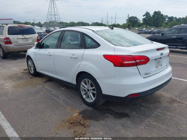 2017 FORD FOCUS SE 3