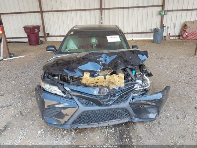 2019 TOYOTA CAMRY SE 12
