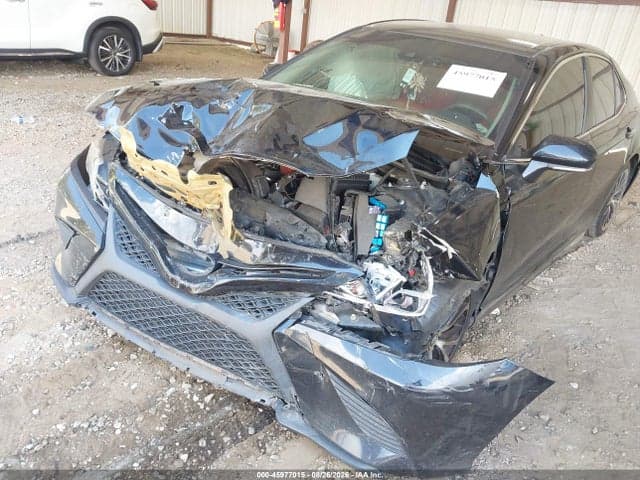 2019 TOYOTA CAMRY SE 6