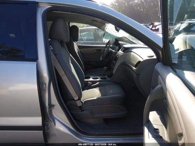 2017 CHEVROLET TRAVERSE LS 5