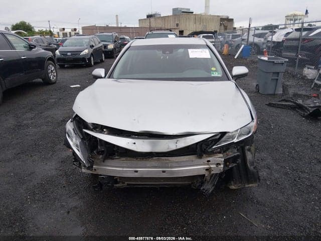 2018 TOYOTA CAMRY LE 12