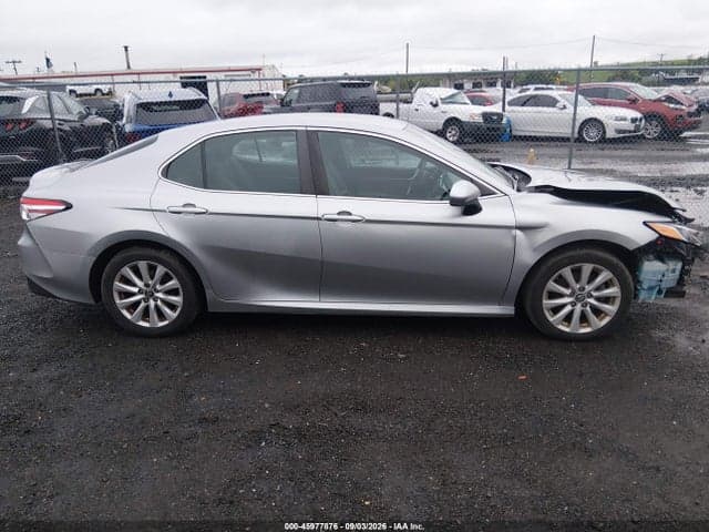 2018 TOYOTA CAMRY LE 13