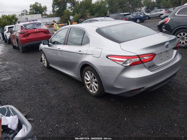 2018 TOYOTA CAMRY LE 3