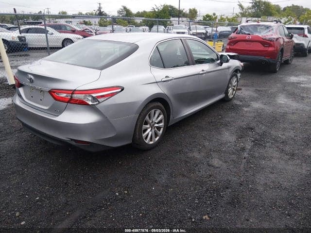 2018 TOYOTA CAMRY LE 4