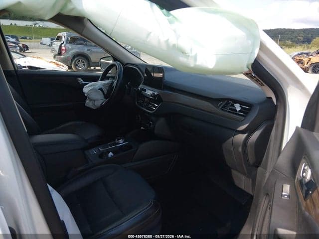 2020 FORD ESCAPE TITANIUM 5