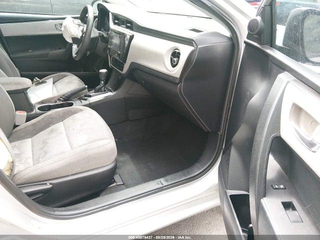 2017 TOYOTA COROLLA LE 5