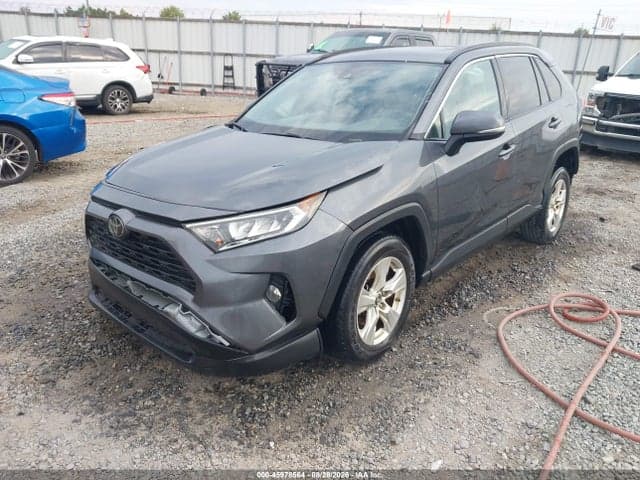 2019 TOYOTA RAV4 XLE 2