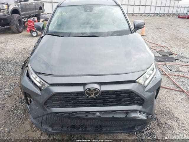 2019 TOYOTA RAV4 XLE 12