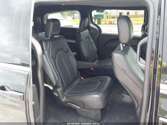 2025 CHRYSLER PACIFICA SELECT 8