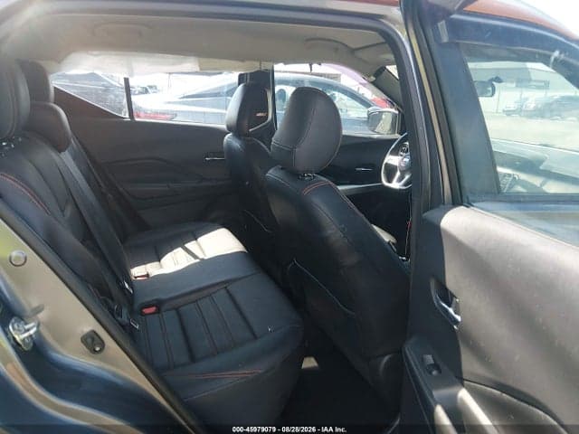2019 NISSAN KICKS SR 8