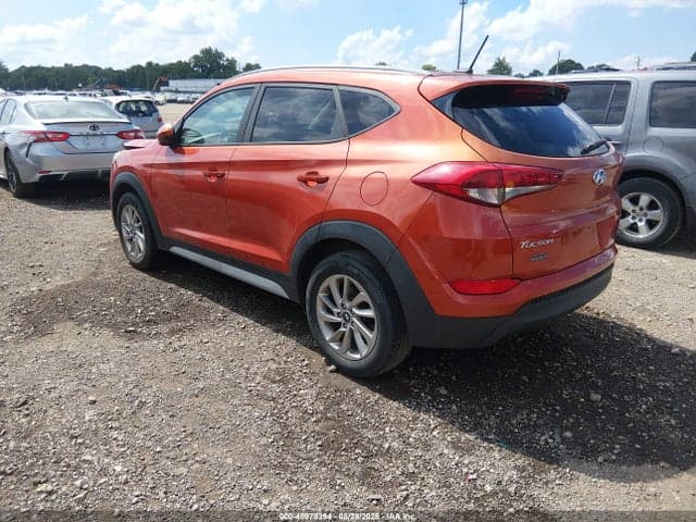 2017 HYUNDAI TUCSON SE 3